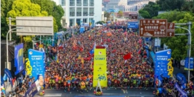 阿迪达斯巅峰能量席卷2017上海国际半程马拉松