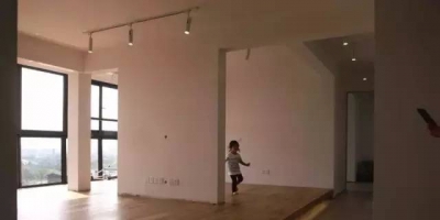 80后奶爸拆光120平精装房 给女儿造了一个游乐场