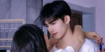 我33岁 凭什么不能谈一场纯粹的恋爱？