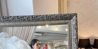 穿FAKE的宋智雅复出营业转型纯欲健美风