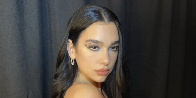 Dua Lipa T-BACK 外露大秀曲线，网友惊呼「胜过 Nicki Minaj 和 Cardi B」！